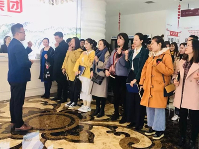 熱烈歡迎丨昌禾商學(xué)院，柔然彩虹隊(duì)光臨寧夏昌禾裝飾參觀學(xué)習(xí)！